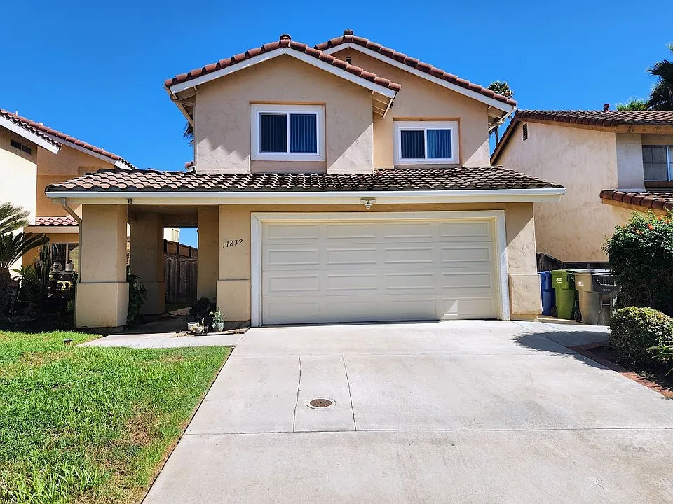 11832 Via Hacienda