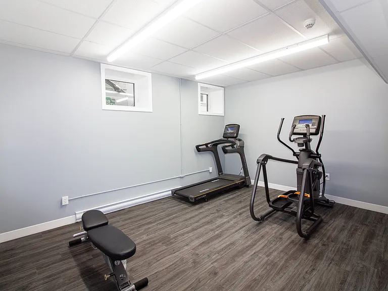 753 Wolseley Ave #105 — Photo 29