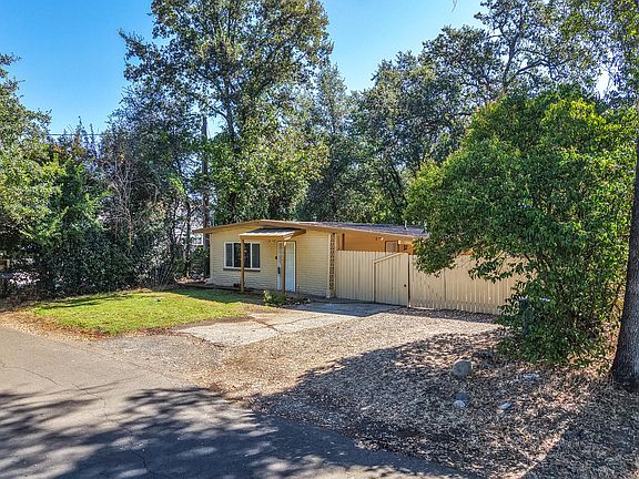 3rd image of 6151 Emerald Ln
