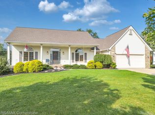 348 Conover Ct, Howell, MI 48843