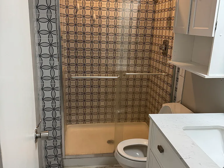 4736 Walden Pond Dr — Photo 13