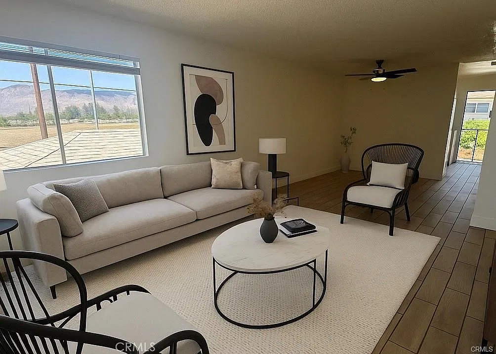 2 bed, 900 sqft, $1,750 — Photo 1
