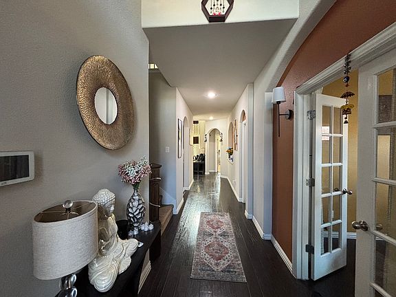 2nd image of 5620 Bottiglia Way