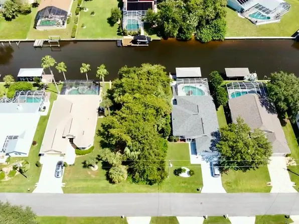 62 Columbia Ln, Palm Coast, FL 32137