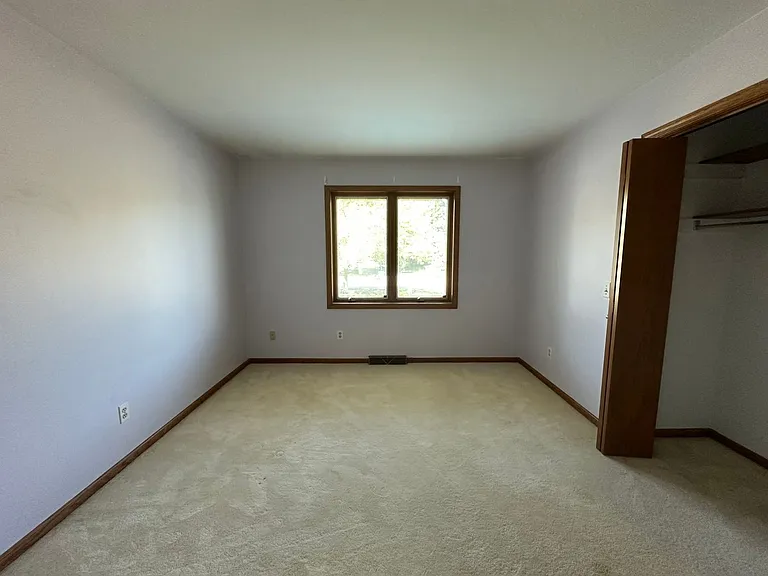486 Ashton Ct SE — Photo 15