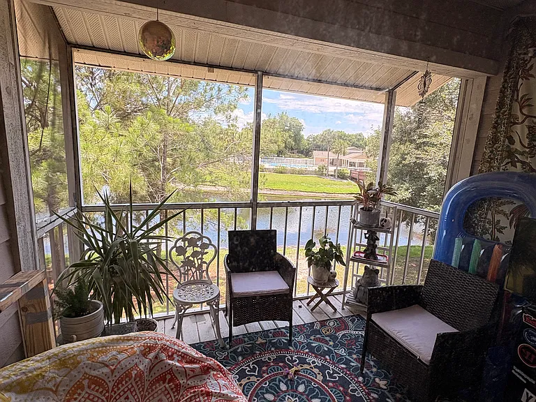 120 Reserve Cir #212 — Photo 5