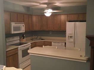 33 Sumac Ct, Mount Laurel, NJ 08054