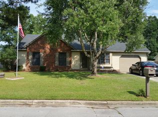 105 Raintree Cir, Jacksonville, NC 28540