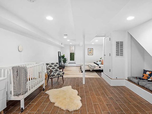 4th image of 190 Lefferts Pl APT 1
