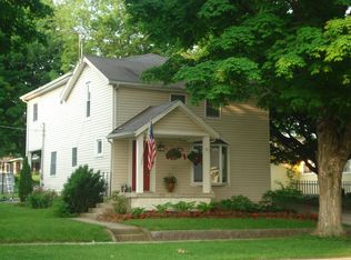 211 W Waterford St, Wakarusa, IN 46573
