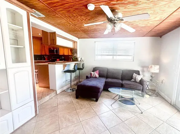 1400 NW 46th Street, Fort Lauderdale, FL 33309