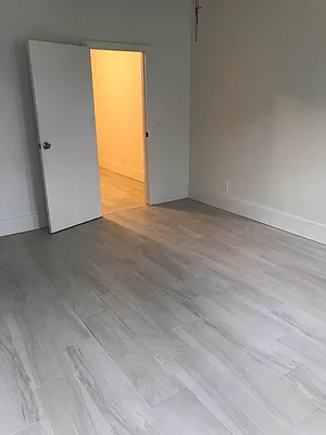 Rented by Johanna Gyuro, LREB | media 14