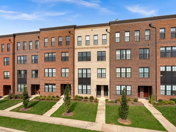 43548 Centergate Dr, Ashburn, VA 20148