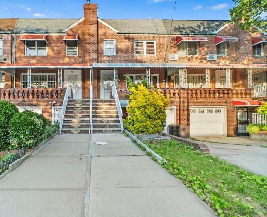 1st image of 953 E 53rd Street