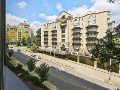 2479 Peachtree Rd NE APT 415, Atlanta, GA, 30305