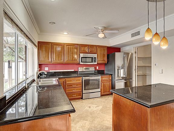 3rd image of 5631 E Sharon Dr