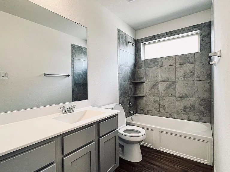 5817 Bellissima Way — Photo 5