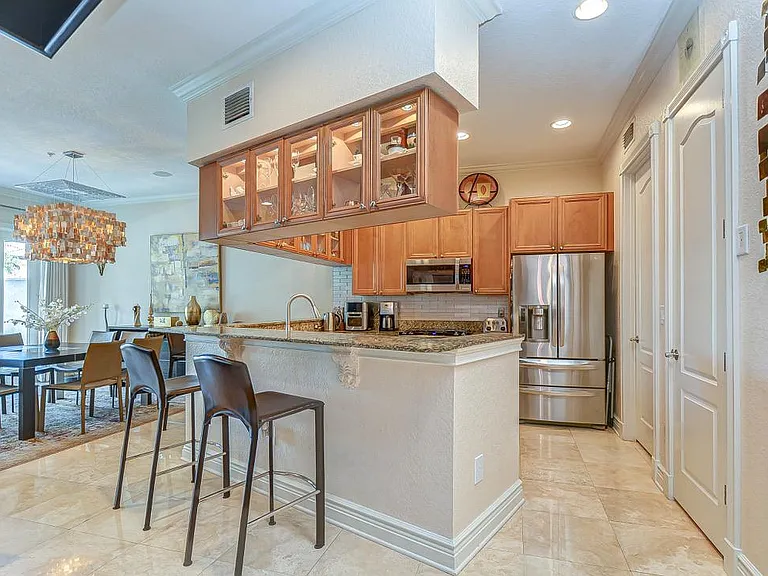 4907 Bayshore Blvd — Photo 8