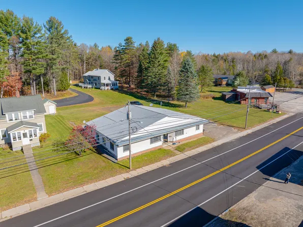 285 Park St, Tupper Lake, NY 12986