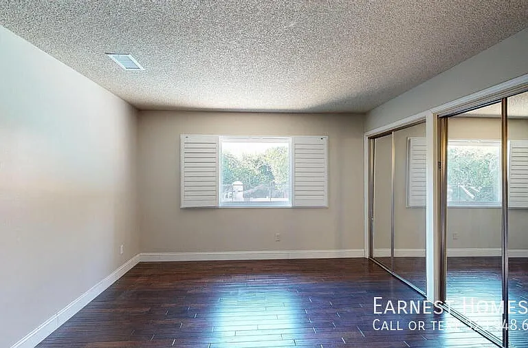 21019 Hackney St — Photo 19