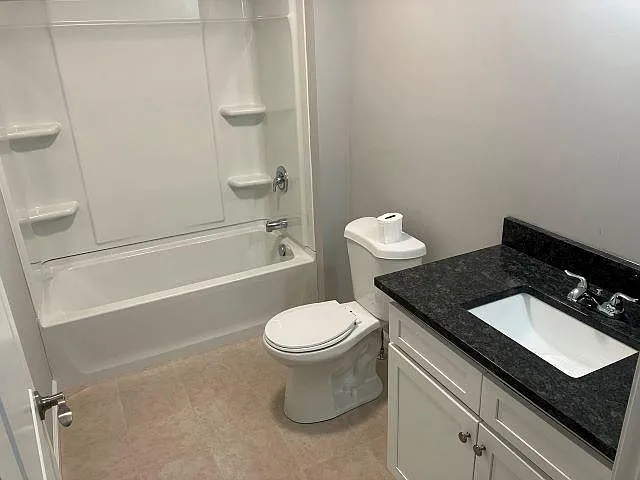 1636 Dixwell Ave #2 — Photo 12