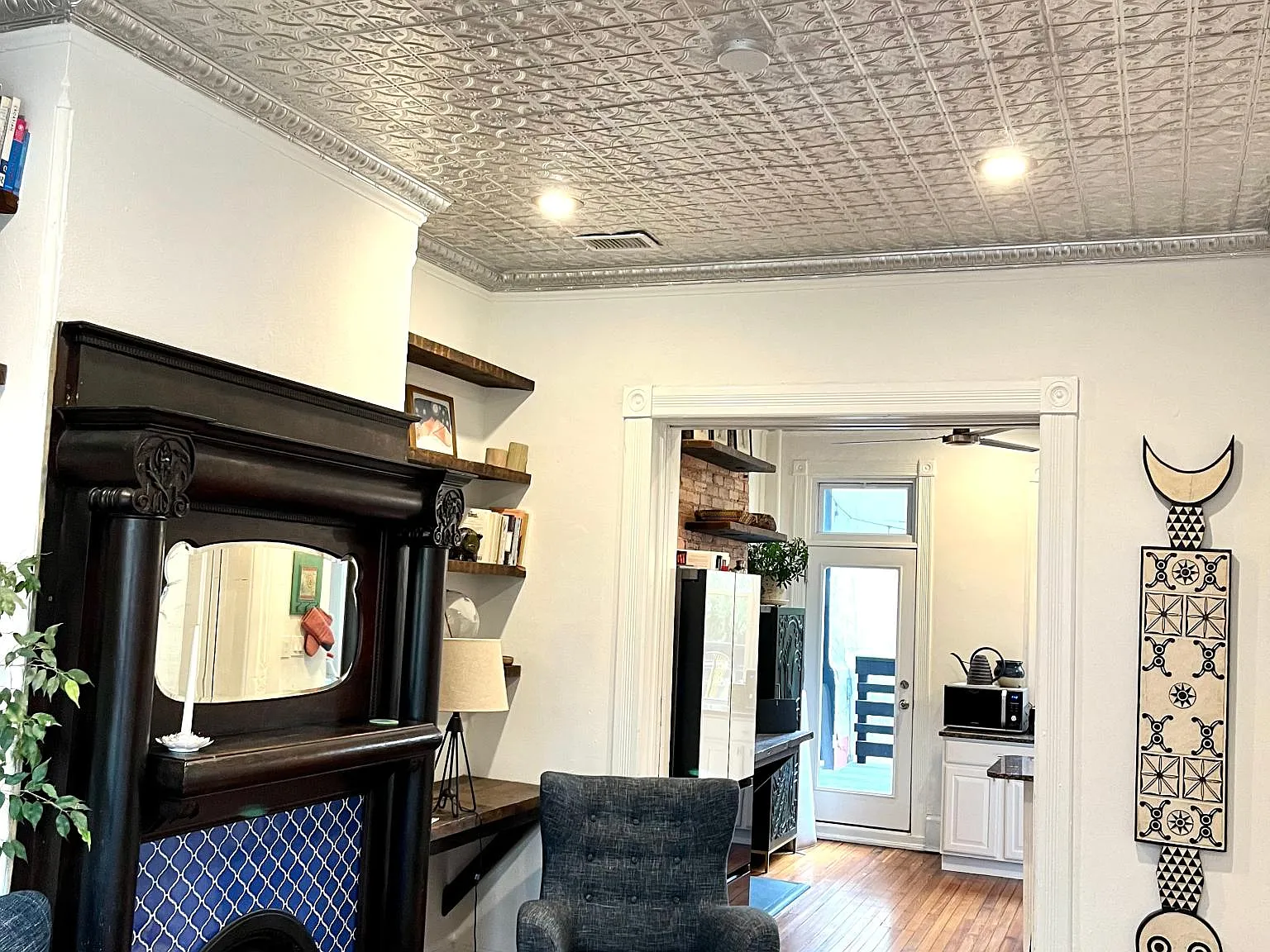 2 bed, 1050 sqft, $3,800 — Photo 2