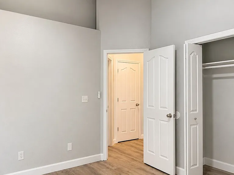 4255 Turbigo Ct — Photo 9