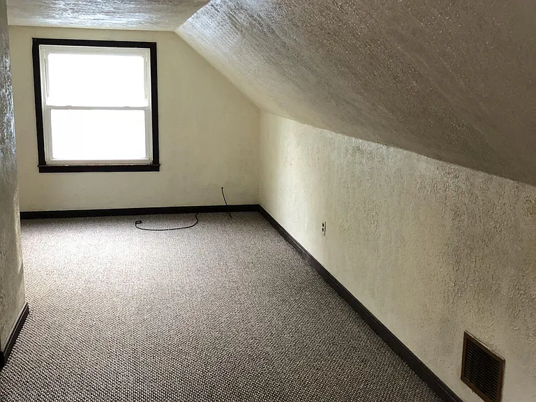 2272 E Converse Ave — Photo 18