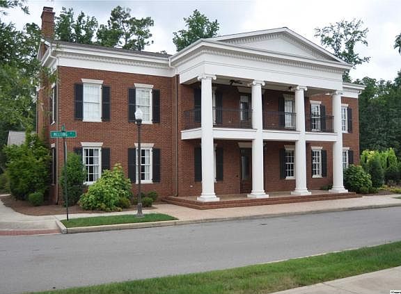 Exclusive Clubhouse