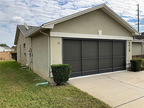 3rd image of 6019 Crane Dr