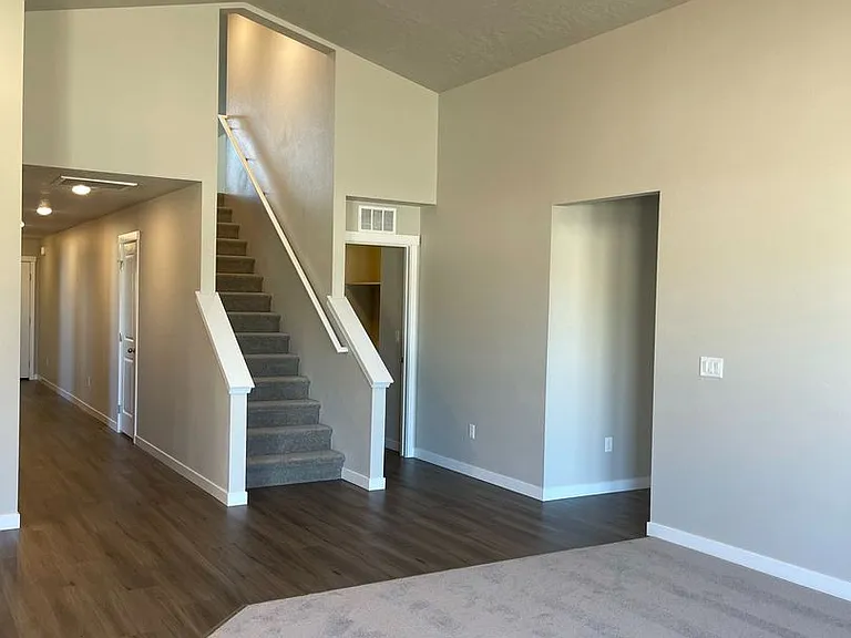 10371 Longtail Dr — Photo 14