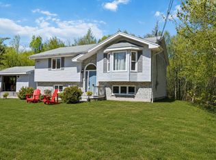 1 Saint George Blvd, Halifax, NS B4B 1K7