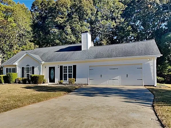 1022 Carriage Way, Loganville, GA 30052