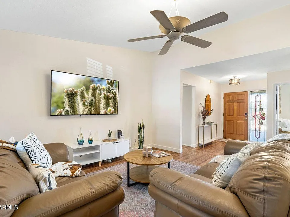 8742 E San Daniel Dr