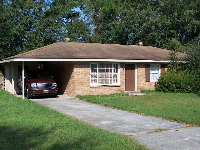 1st image of 109 Oakview St