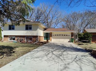 8111 Fairmont Cir NE, Fridley, MN 55432