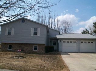 1301 Wimbleton Way, Waunakee, WI 53597