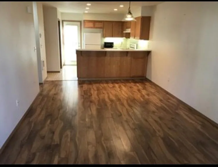 5266 SW 174th Ter — Photo 3