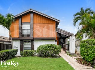 1430 W Sandpiper Cir, Hollywood, FL 33026