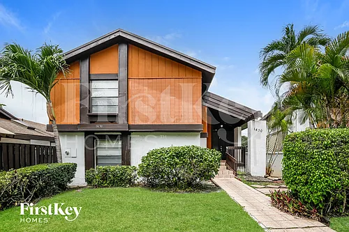 1430 W Sandpiper Cir Photo 1