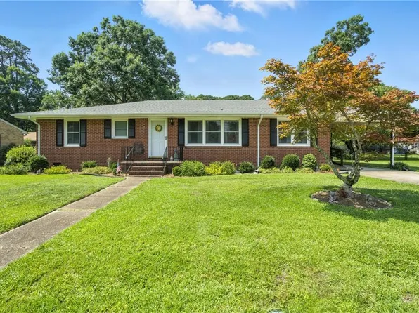 320 Pond Dr, Suffolk, VA 23434