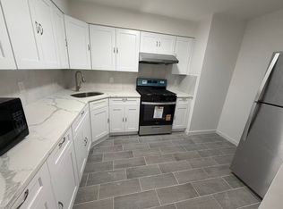 6135 218th St Floor 3, Oakland Gardens, NY 11364