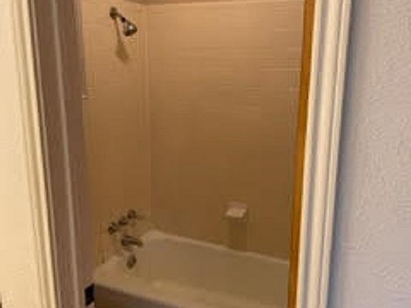 5th image of 619 N 27th St