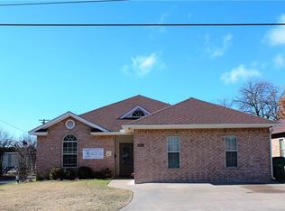 309 S Commerce St, Gainesville, TX 76240