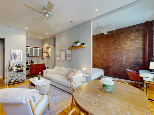 256 West 21st Street image 1 of 13