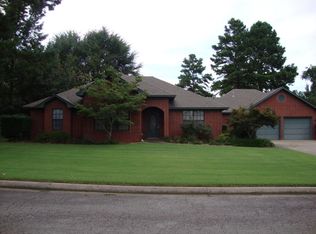 2402 W 6th St, Russellville, AR 72801