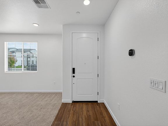 3rd image of 672 Whitewater Way