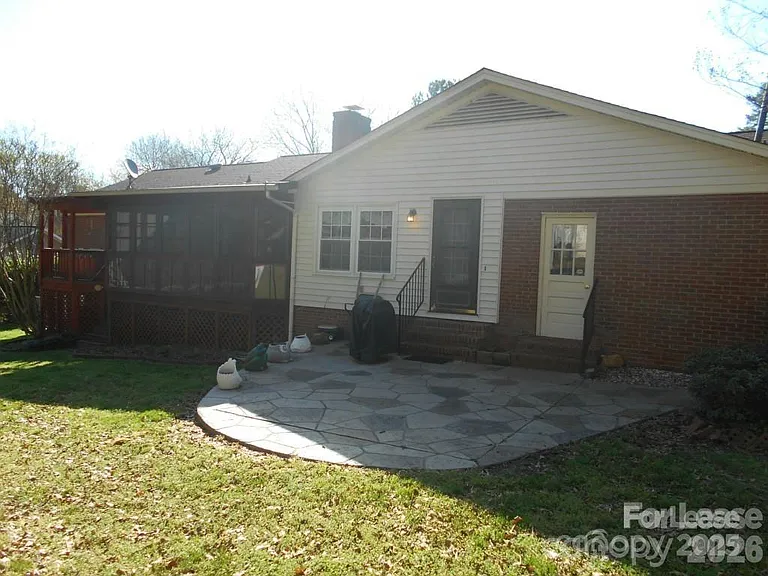 1330 E Barden Rd — Photo 10