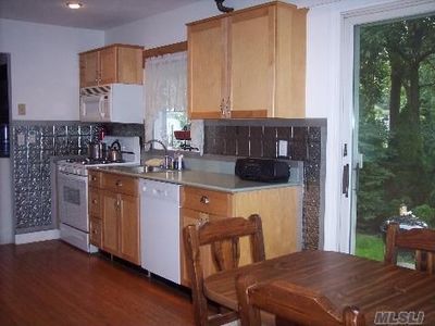 182 Pennsylvania Ave, Medford, NY, 11763