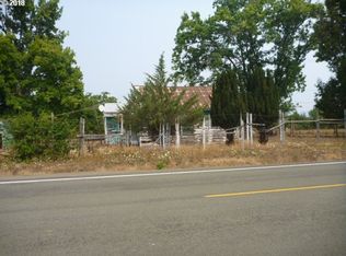 1736 Plat I Rd, Sutherlin, OR 97479